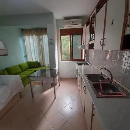 Ema's Apartment Durres